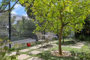 Solar Power French Country Cottage on Table Mountain