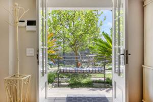 Solar Power French Country Cottage on Table Mountain