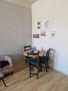 Sara -Mikołajska - Rynek - Netflix Hydromassage