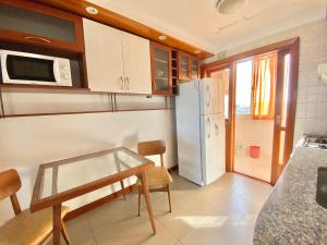 Tres ambientes moderno con vista panorámica al mar