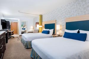 Queen Studio with Two Queen Beds - Non-Smoking room in Home2 Suites By Hilton Ft. Lauderdale Airport-Cruise Port