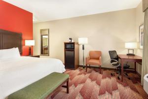 King Room with King Bed - Non-Smoking room in Hampton Inn Sulphur Springs