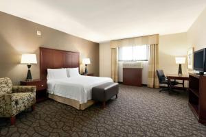 King Room - Mobility Access/Non-Smoking room in Hampton Inn and Suites Houston Pasadena