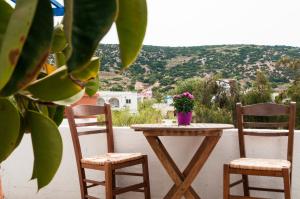Manousos' Rooms Syros Greece