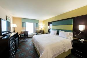 King Room with Spa Bath room in Hampton Inn & Suites Salt Lake City/Farmington