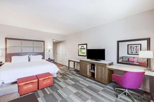 King Room - Non-Smoking room in Hampton Inn North Little Rock McCain Mall AR