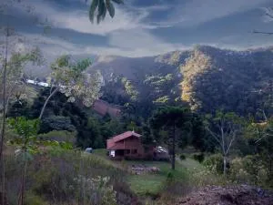 Casa na Montanha - Córrego do Bom Jesus