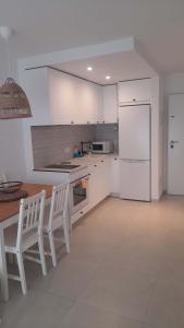 TORRES DEL SOL to 50 METTERS PLAYA LAS VISTAS Best beach Tenerife