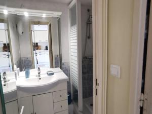 Pavillon Familial 2 Ch avec Terrasse Ensoleillée, à 10min de la Plage - FR-1-732-59