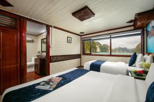 Fantasea Imperial Cruise