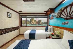 Fantasea Imperial Cruise
