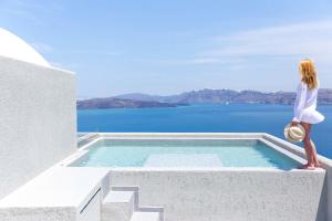 Acroterra Rosa Hotel & Spa Santorini Greece