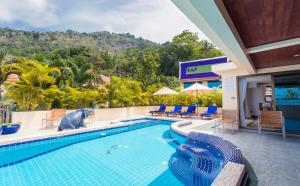 Luxury Four Bed Villa Jasmine, infinity pool, full staff , chef and breakfasts