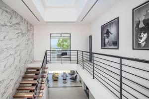 Onyx by Blue Sky Luxury