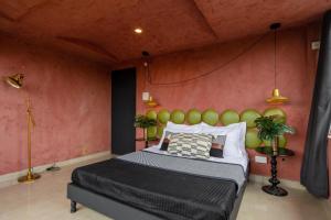 Strawberry - Quaint 2BHK apartment - Vagator, Goa By StayMonkey