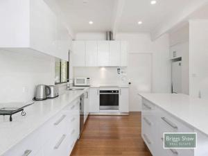 Greenburg Der Strand Castle on the Beach