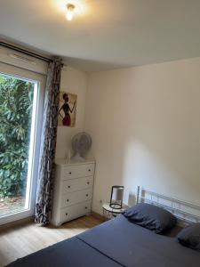 Appartements Appartement deux chambres avec Jardin 20 mn disneyland proche Paris et Roissy cdg : photos des chambres