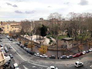 Large apartment in Rome city center