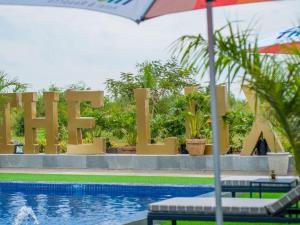 The Lux Hotel and Resorts