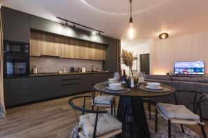 Apartment near Iulius Mall with Balcony & Private Parking