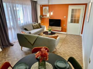 “City Center View” 2 bedroom Apartment