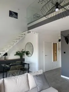 Ekskluzywny Penthouse z ogrodem w centrum Łodzi - 罗兹省康斯坦丁努夫