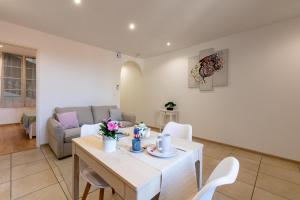 Appartements Coeur de Provence - Appt climatise : photos des chambres