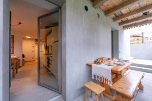 Menina - Happy Rentals