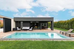 La Sublime villa avec piscine - 比歇姆