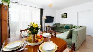 Wonder Home Myśliwska - Domki przy stoku Karpatka - na terenie kompleksu plac zabaw, zewnętrzna siłownia i sklep