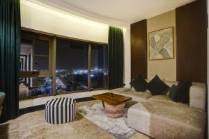 Bratus Hotel