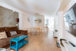 Bustos Tavera Olehousing