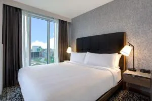 Homewood Suites By Hilton Montreal Downtown - Лонгьой