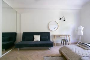 Spacious 3BR apartment with AC in living room, 2 balconies