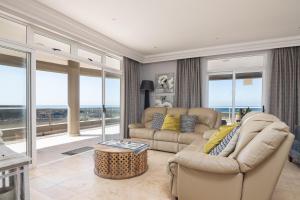 Ballito Manor Gardens 205 - With Generator