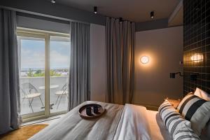 Rezident Tomis Marina