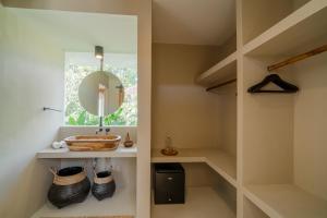 Phòng Deluxe Giường Đôi Có Bồn Tắm (Deluxe Double Room with Bath)