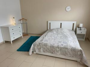 Großzügige Wohnung mit Schreibtischarbeitsplatz in Genthin OT Tucheim