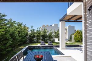 Modern villa Casa Filo Verde with private pool & Bbq,200m from the beach