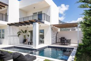 Modern villa Casa Filo Verde with private pool & Bbq,200m from the beach