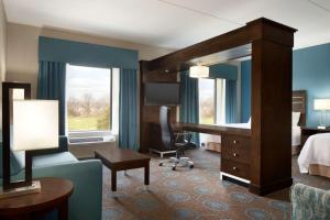 Queen Studio Suite with Two Queen Beds - Non-Smoking room in Hampton Inn & Suites Aberdeen/APG South