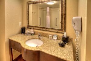 Queen Room with Two Queen Beds - Non-Smoking room in Hampton Inn Roanoke Rapids