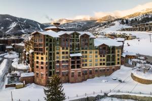 Grand Summit Hotel - Canyons Village, a RockResort