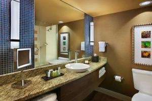 King Room room in Hilton Palacio del Rio