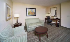 Junior Suite with Two Queen Beds room in Hilton Garden Inn Valdosta