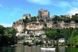 Chalets Detached house with dishwasher in south Dordogne : photos des chambres