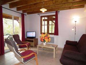 Chalets Detached house with dishwasher in south Dordogne : photos des chambres