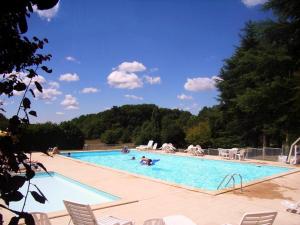 Chalets Detached house with dishwasher in south Dordogne : photos des chambres