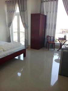 Nhà Nghỉ Tuyết Phụng