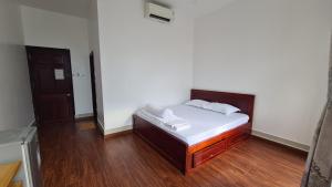 Nhà Nghỉ Tuyết Phụng